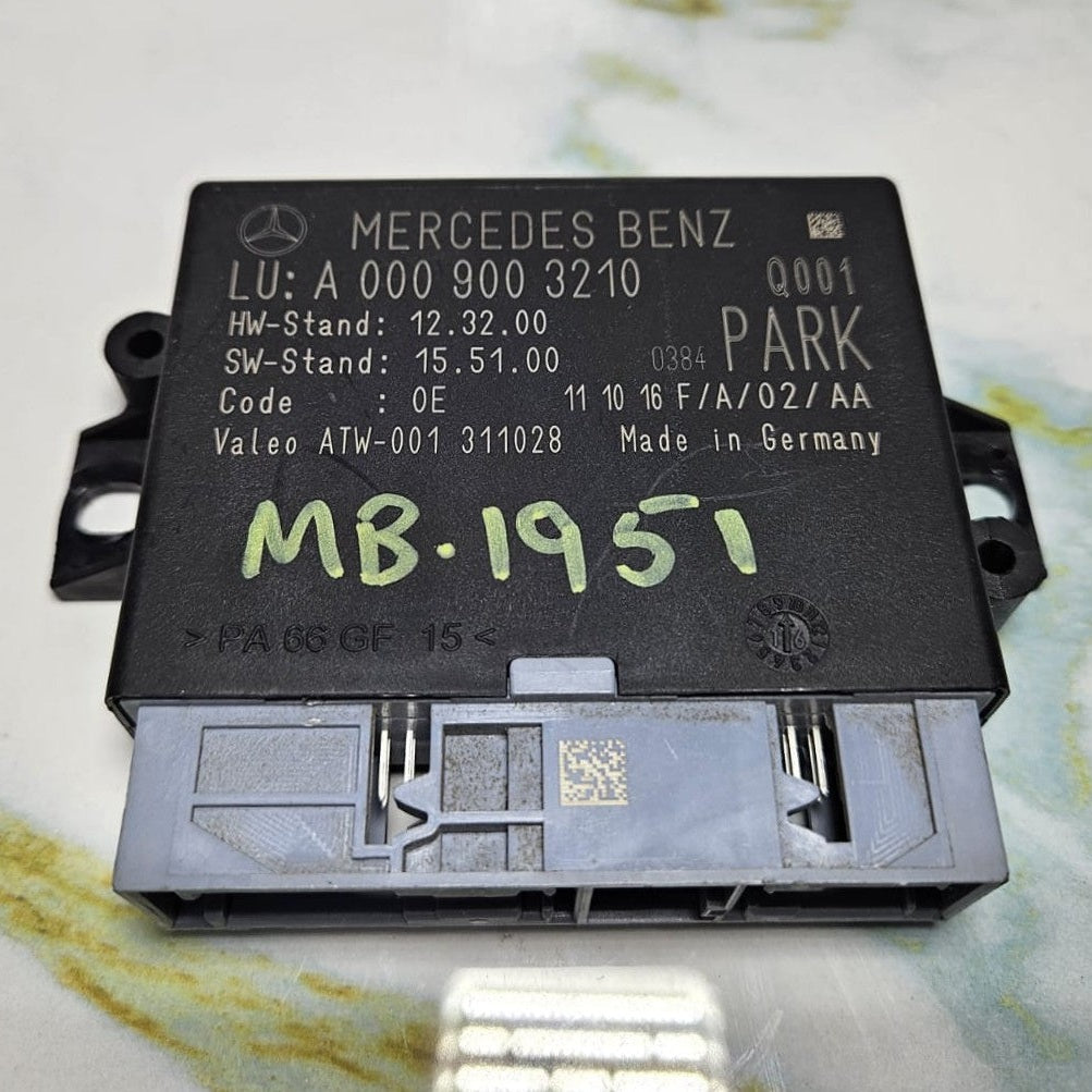 Mercedes-Benz W166 GLS550 Parking Distance Assist PDC Module A000 9003210 OEM