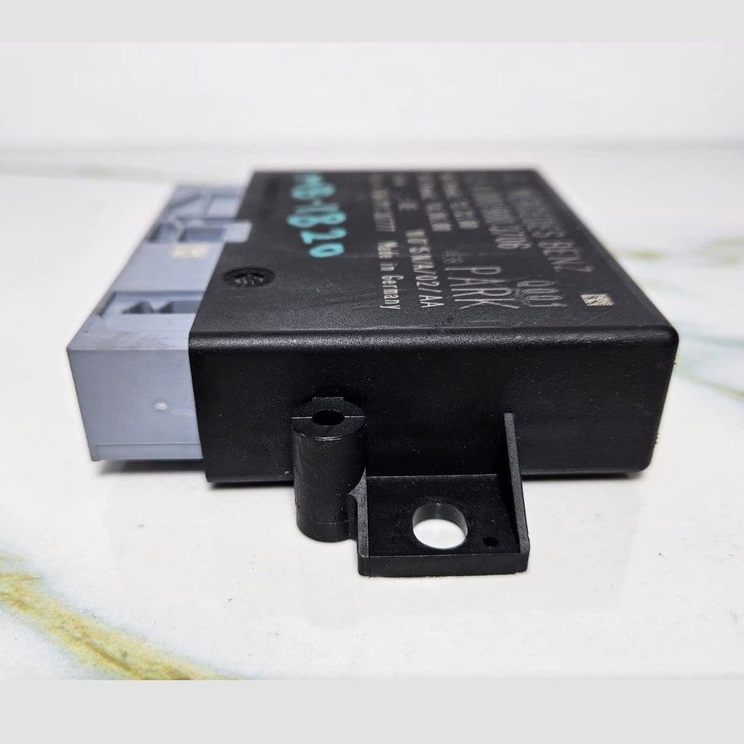 Mercedes-Benz W212 W207 Parking Distance Assist PDC Module A000 9003706 OEM