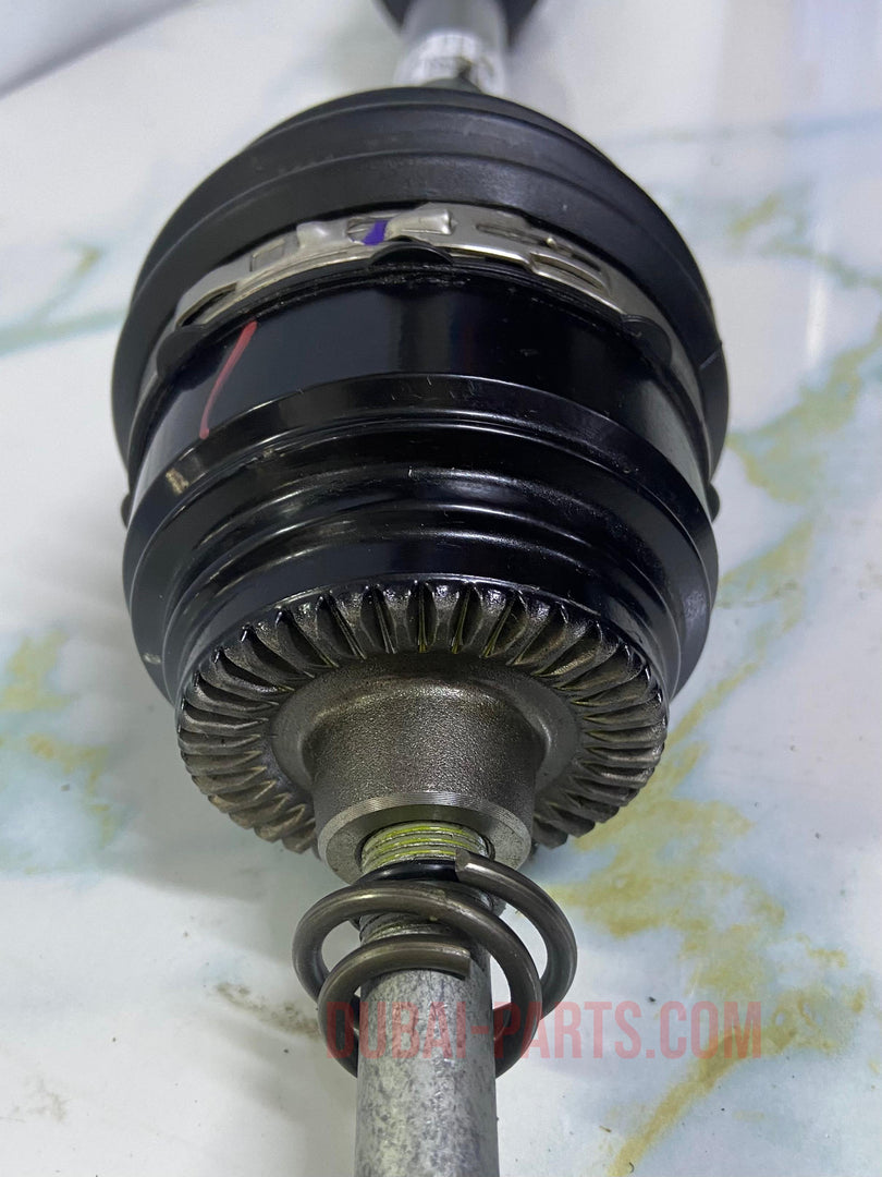 عمود نقل الحركة الأمامي الأيمن الأصلي لسيارات BMW X5 و X6 و X7 و G06 و 30dX و 50iX، رقم القطعة 8486202