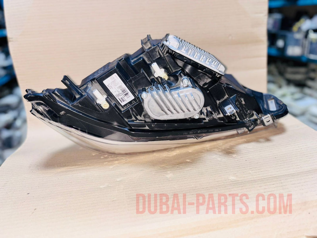 BMW 4 Series F32,F33,F36,F80,F82,F83 LCI LED Headlight RIGHT GENUINE 7478152