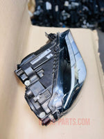 Load image into Gallery viewer, BMW 6 SERIES F06 2014 LED ADAPTIVE HEADLIGHT RHS 7358360