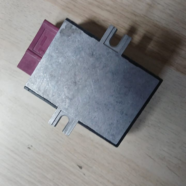 وحدة تحكم مضخة الوقود لسيارات BMW الفئة 1، 3، 5 E60، E61، E81، E87، E90، رقم القطعة الأصلية 7180426