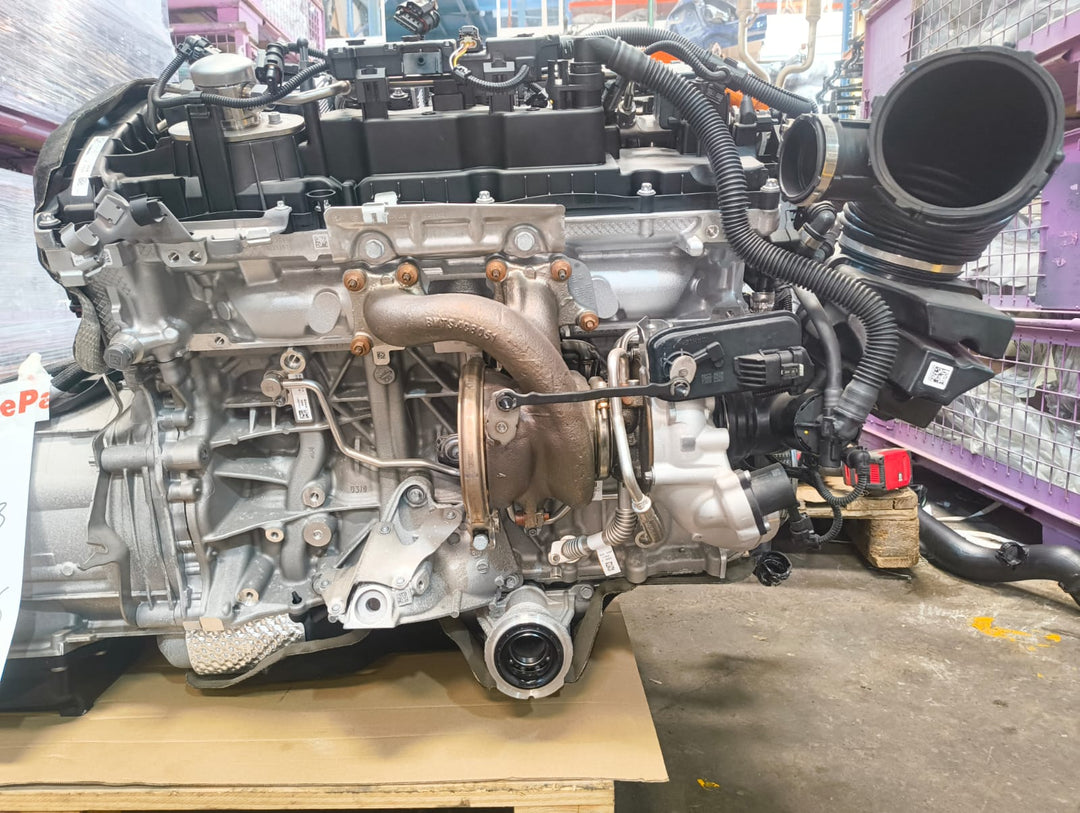 محرك هجين مستعمل من نوع BMW B58B30S، مناسب لسيارة X5 LCI xDrive 50e الهجينة القابلة للشحن، قطعت 25 كم فقط، بحالة ممتازة. 