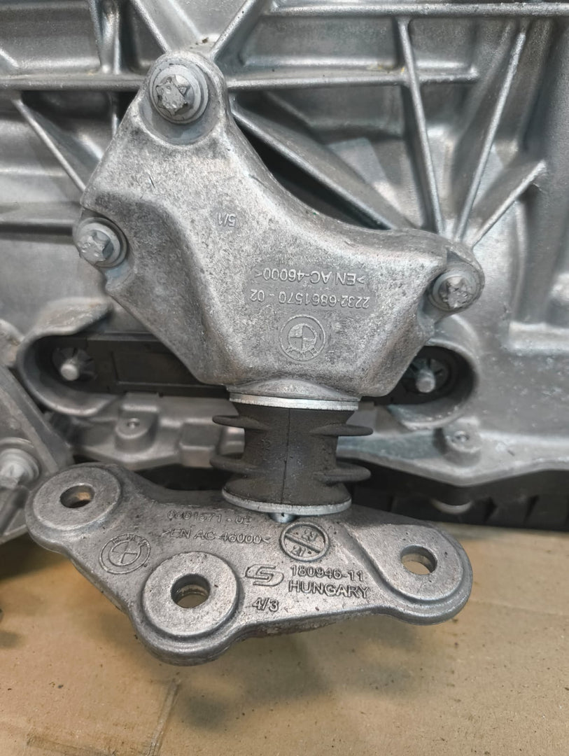 ناقل حركة أوتوماتيكي مستعمل من BMW طراز GA8HP51X (دفع رباعي) GA8X51CZ، قطعت مسافة 15 كم فقط، متوافق مع طرازات 840i xDrive و X3/X4 M40iX (B58C).