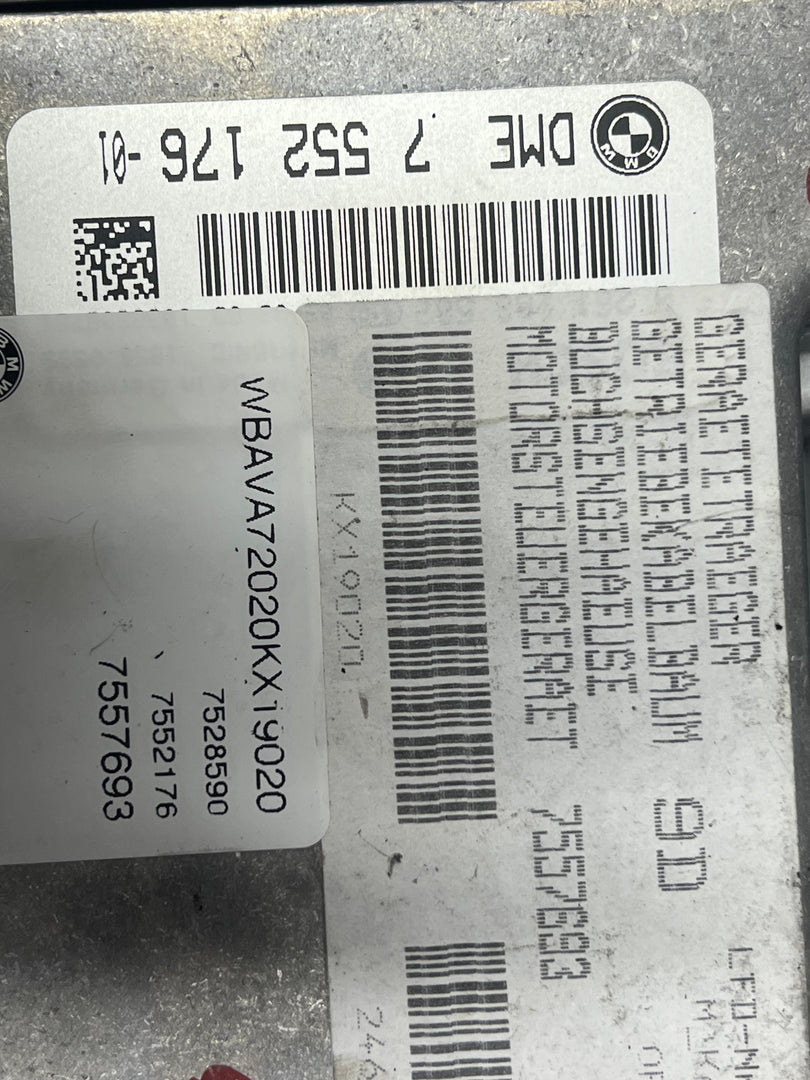 BMW Engine Control Unit 7552176