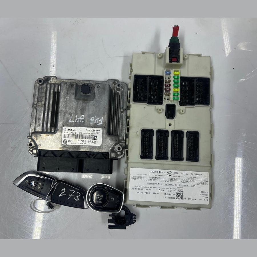 2014 BMW X1 Engine Control Unit 8591073