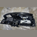 قم بتحميل الصورة إلى عارض الصور، لوحة القيادة لسيارة مرسيدس C250 موديل 2023 ذات المقود الأيمن (الفئة C) A206 6803307