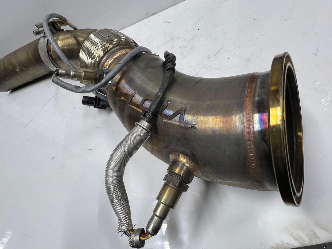 Downpipe For BMW B48 With 02 Sensor 330I G20 Exhaust Manifold