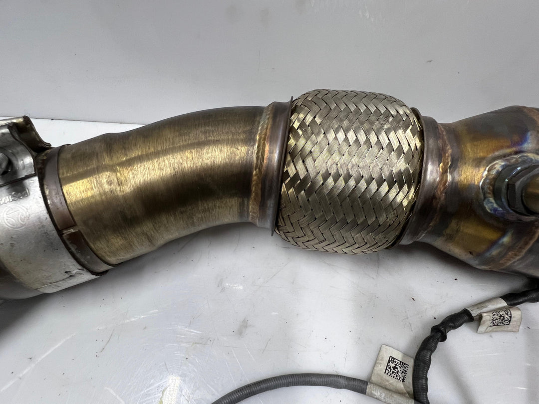 Downpipe For BMW B48 With 02 Sensor 330I G20 Exhaust Manifold