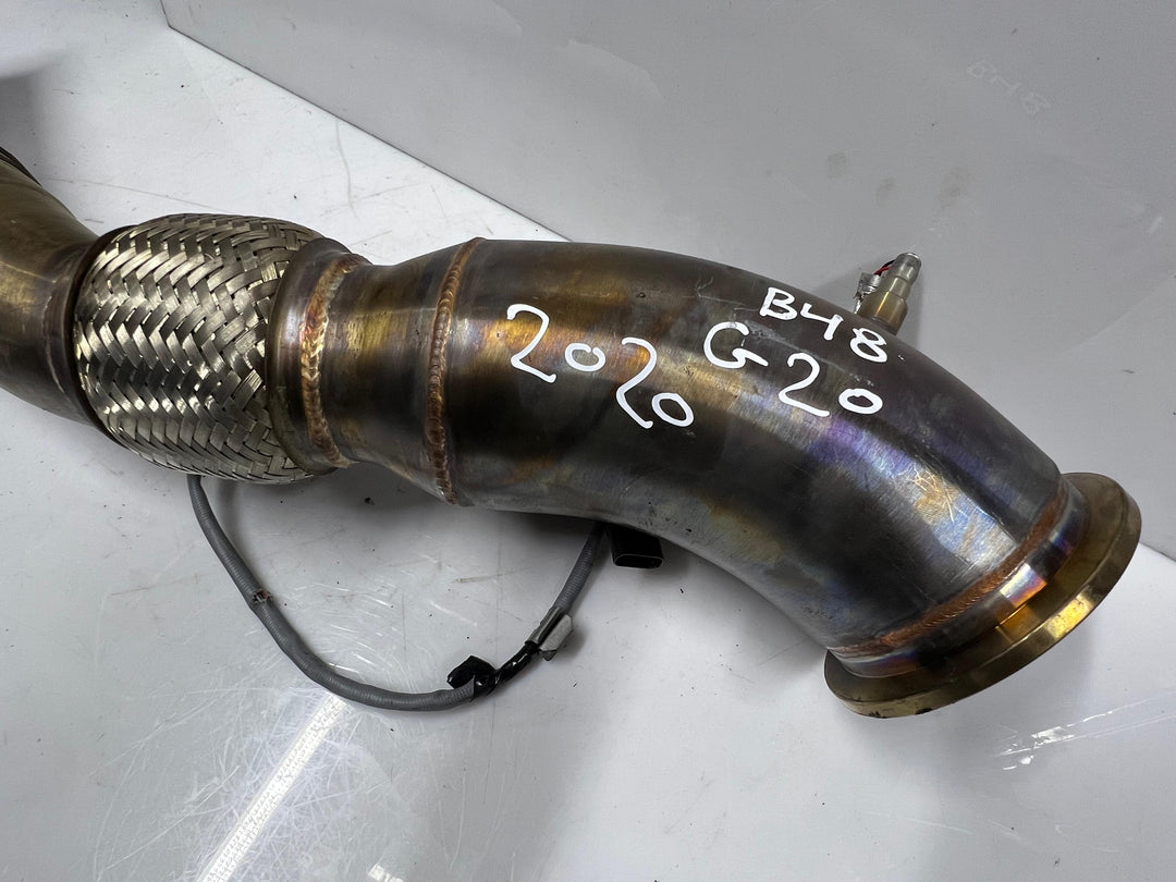 Downpipe For BMW B48 With 02 Sensor 330I G20 Exhaust Manifold