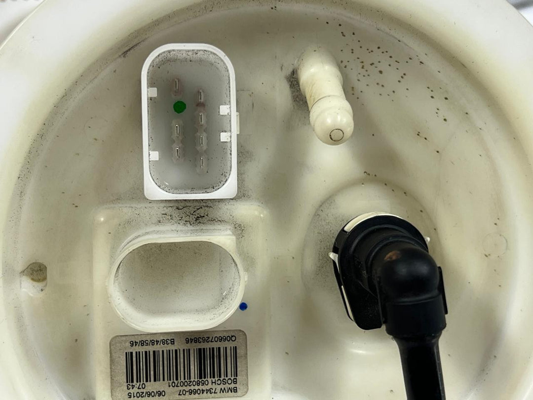 مجموعة وحدة مضخة الوقود لسيارة BMW 230i موديلات 2017-2021، رقم القطعة 7344066