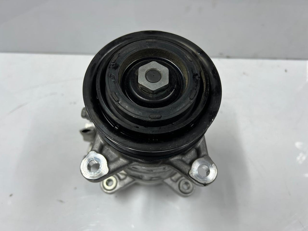 ضاغط مكيف هواء لسيارة BMW 330i موديلات 2019-2025، رقم القطعة 9482996