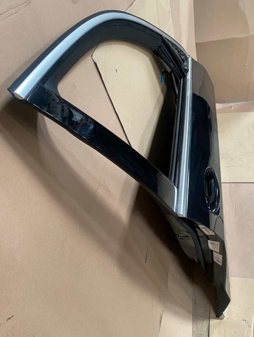 BMW X7 G07 LCI X7 xDrive 40i US B58N 2023 FRONT RIGHT SIDE DOOR PTWK 475 KM20 USED