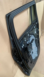 قم بتحميل الصورة إلى عارض الصور، بي إم دبليو X7 G07 LCI X7 xDrive 40i US B58N 2023 باب خلفي أيمن، مستعمل، 475 كم