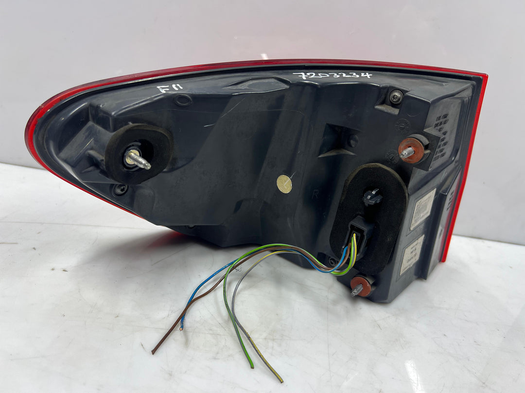 OEM rear tail light for BMW 5 Series F11 Touring 7203234