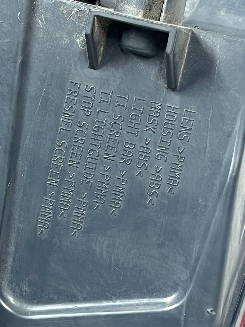 OEM rear tail light for BMW 5 Series F11 Touring 7203234