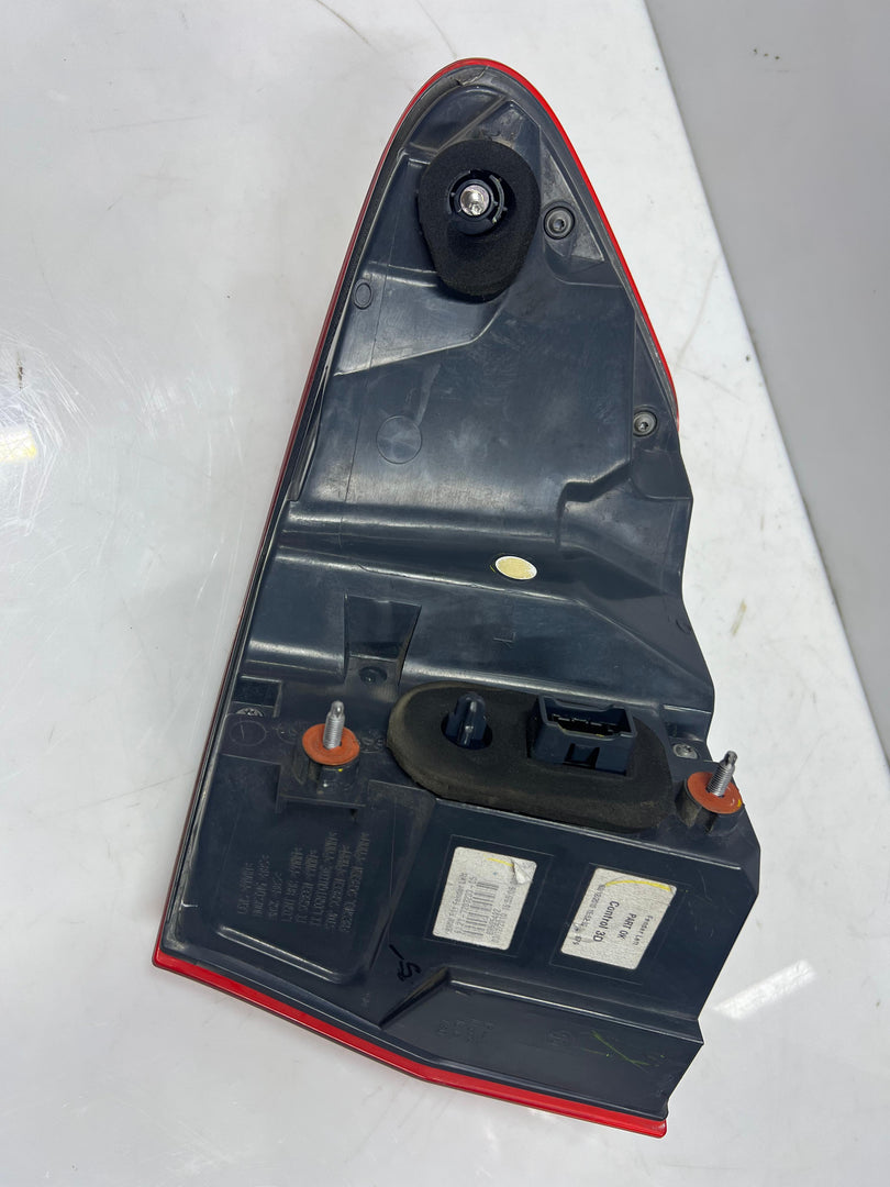 2010-2013 BMW 528i Rear Light In The Side Panel 7203233 LEFT