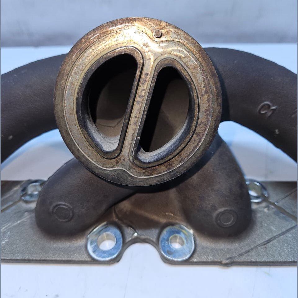 2014-2019 BMW X5 F15 X6 Exhaust Manifold 8600284