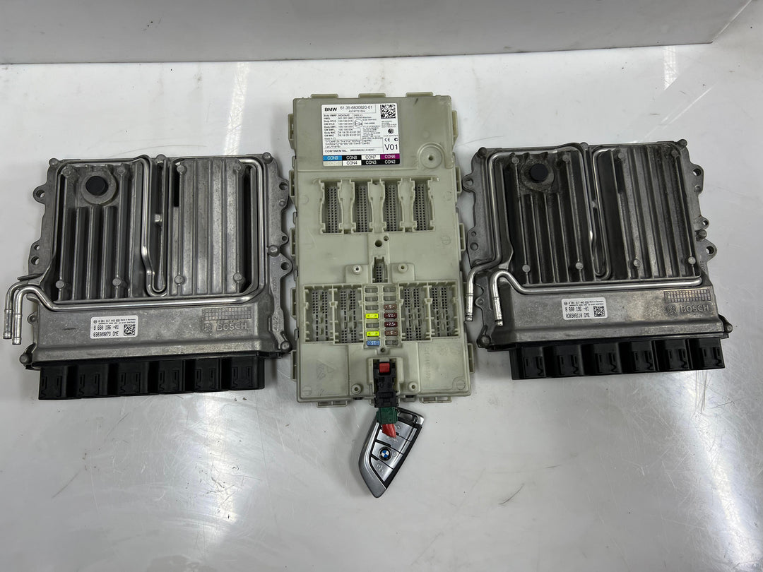 2016-2018 BMW 7 Series G11 G12 750li Engine Control Unit 8680196