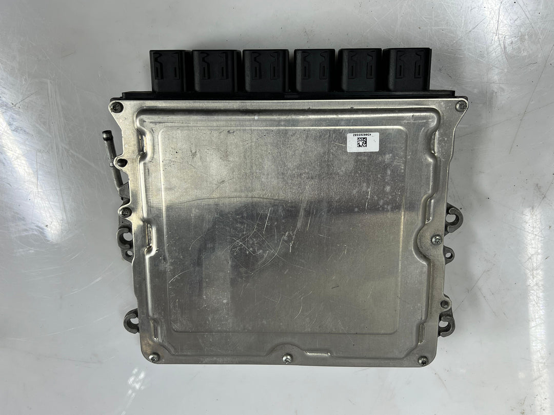 2016-2018 BMW 7 Series G11 G12 750li Engine Control Unit 8680196