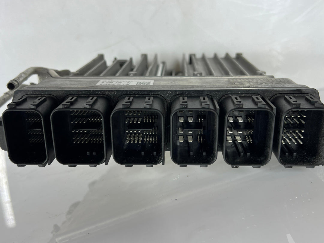 2016-2018 BMW 7 Series G11 G12 750li Engine Control Unit 8680196