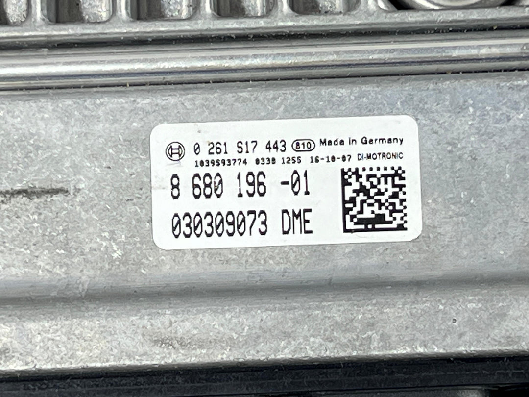 2016-2018 BMW 7 Series G11 G12 750li Engine Control Unit 8680196