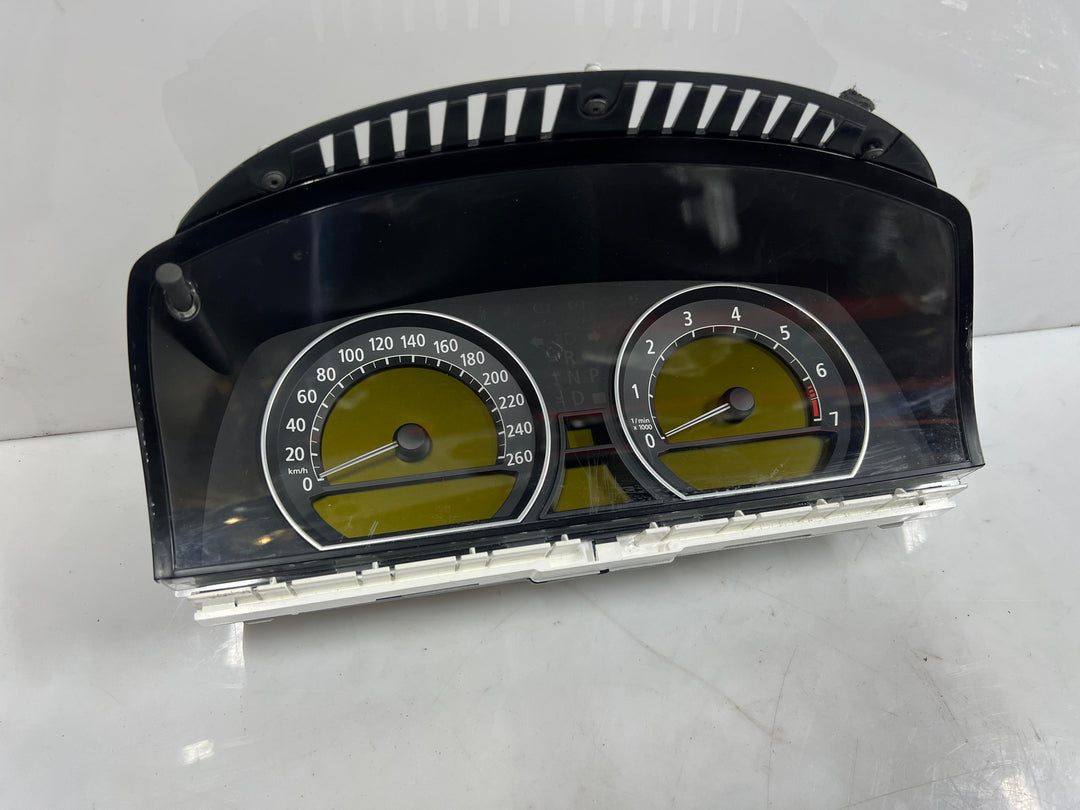 BMW Instrument Cluster 9 140812
