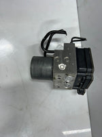 Load image into Gallery viewer, 2014-2018 BMW F15 X5 and F16 X6 35iX Abs Disc Brake Pump Control Module 6864798