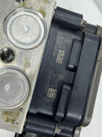 Load image into Gallery viewer, 2014-2018 BMW F15 X5 and F16 X6 35iX Abs Disc Brake Pump Control Module 6864798