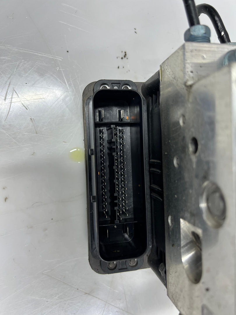 BMW 5 Series F10 F11 F13 Abs Pump Modulator 6799515