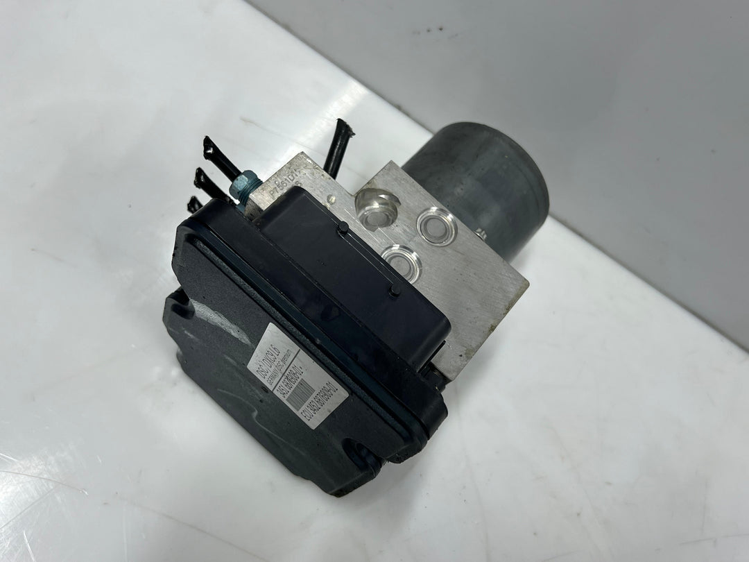 2016 BMW 528i Abs Pump 6876908