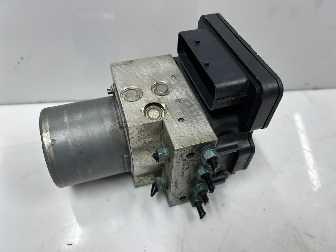 BMW 5 Series F11 and 7 Series F01 F02 Abs Pump 6869402