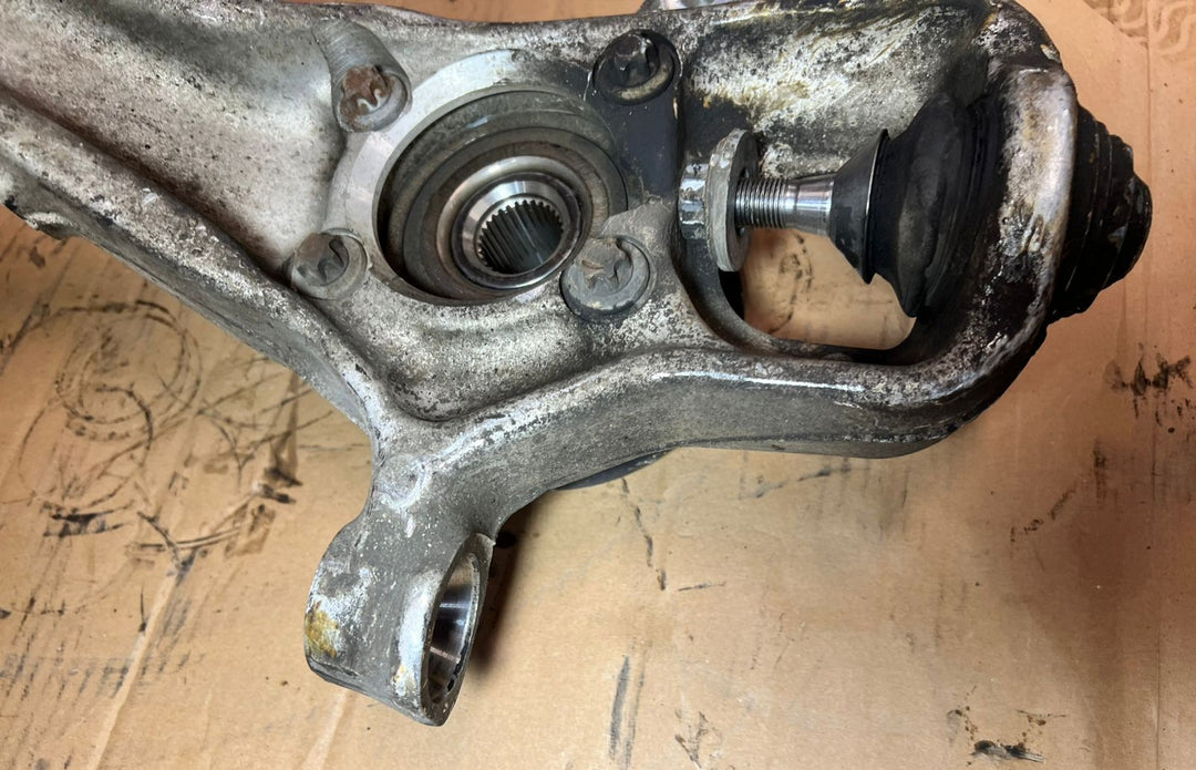 Mercedes-Benz W166 GLE 500 450 W292 Front RHS 2013-16 Knuckle Spindle Hub Carrier OEM