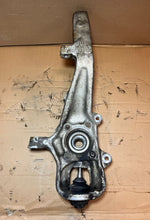 Load image into Gallery viewer, Mercedes-Benz W166 GLE 500 450 W292 Front RHS 2013-16 Knuckle Spindle Hub Carrier OEM