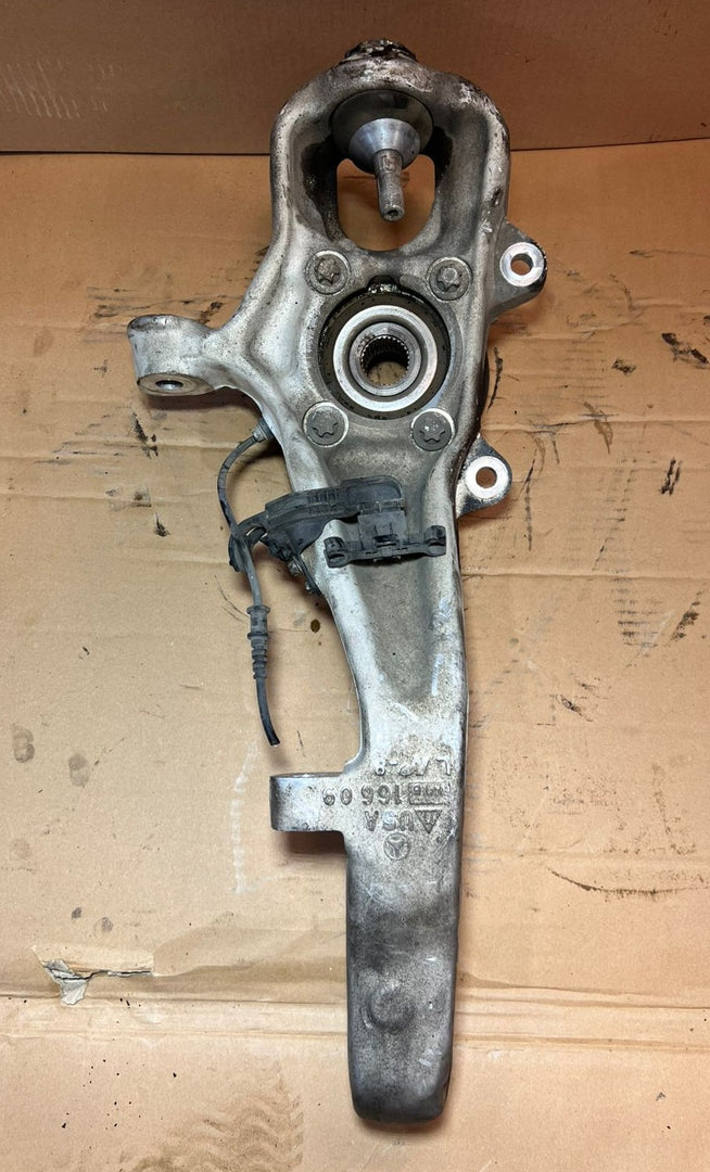 Mercedes-Benz W166 GLE 500 450 W292 Front Left 2013-16 Knuckle Spindle Hub Carrier OEM