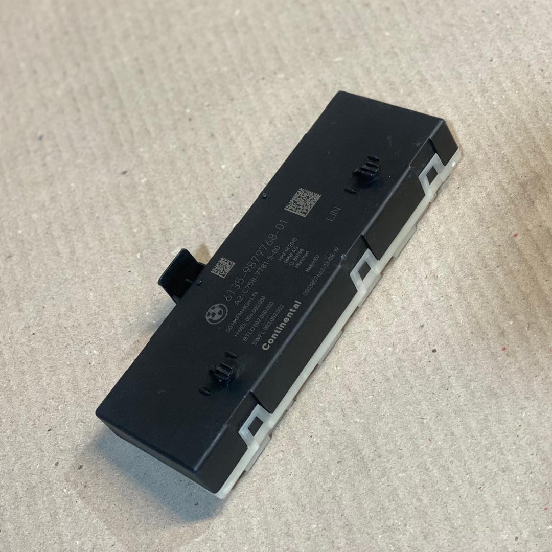 2019-2023 BMW X5 G05 TAILGATE FUNCTION CONTROL MODULE 9879768