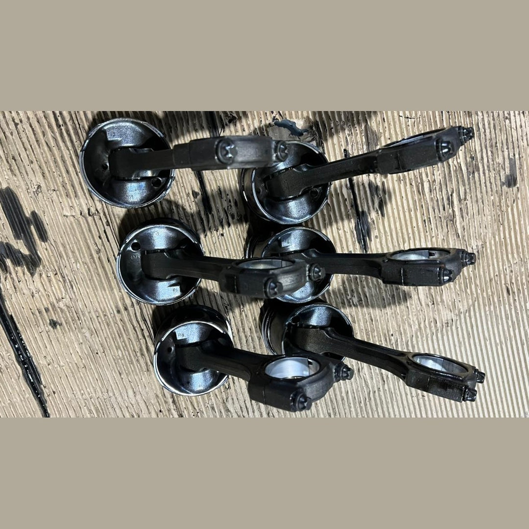 BMW M57 E70 3.0L Diesel Piston Set – Used OEM