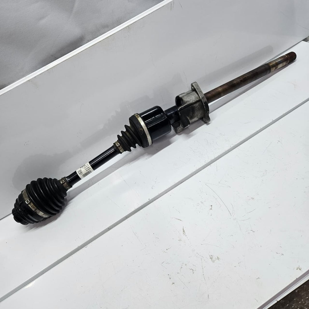 2016-2019 BMW F48 F39 X1, X2 Front Right Drive Shaft Axle 8611938 OEM AWD