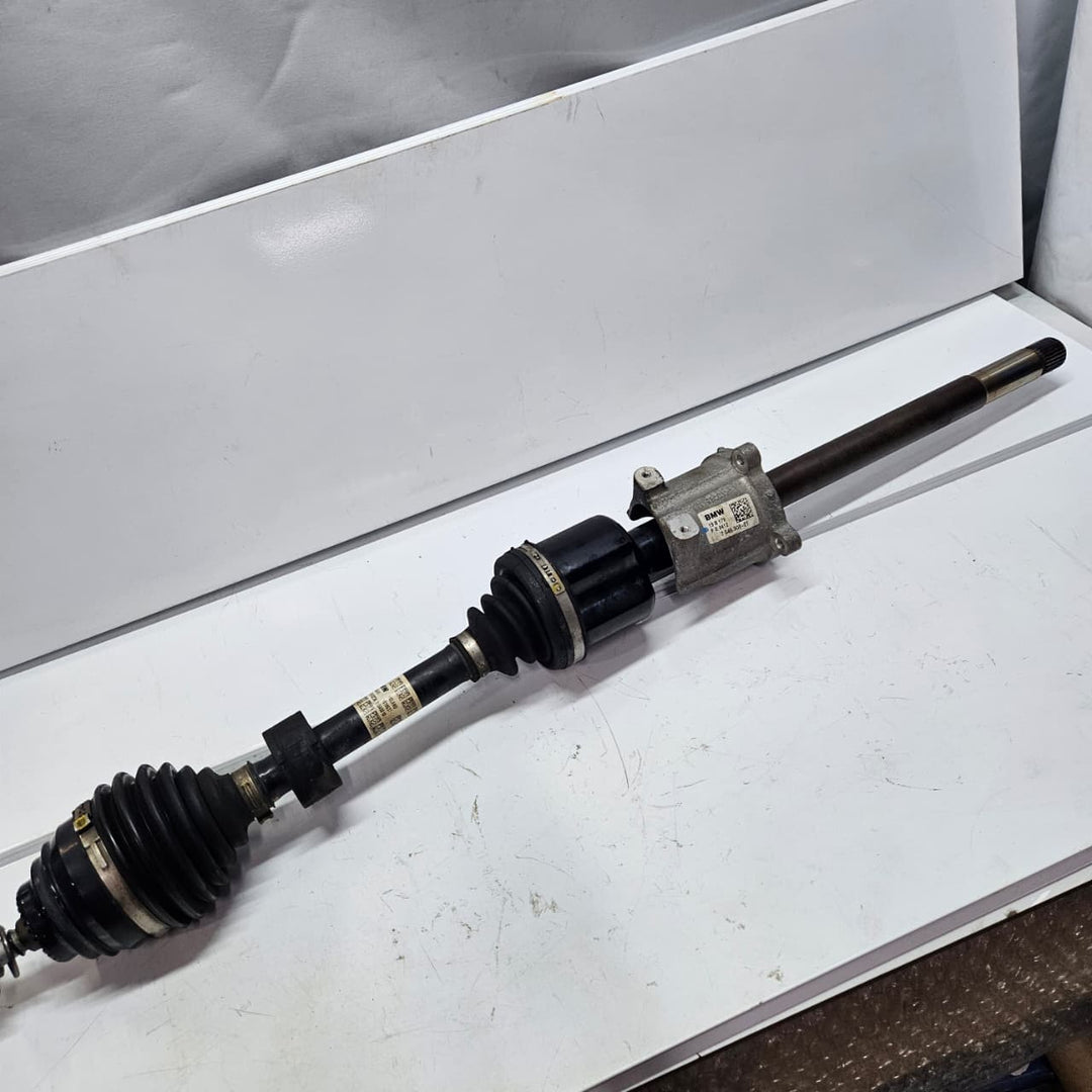 2020-2021 BMW X1, X2 F39 Front Right Axle Shaft 8482646