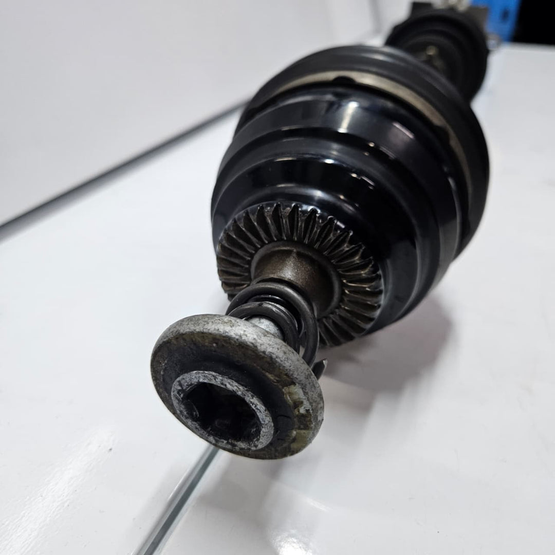 2020-2021 BMW X1, X2 F39 Front Right Axle Shaft 8482646