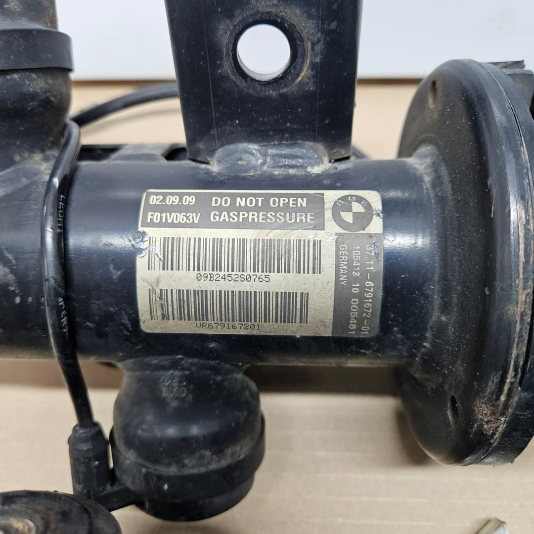 OEM BMW F01 F02 Front Right Left Shock Absorber 6791672 6850221
