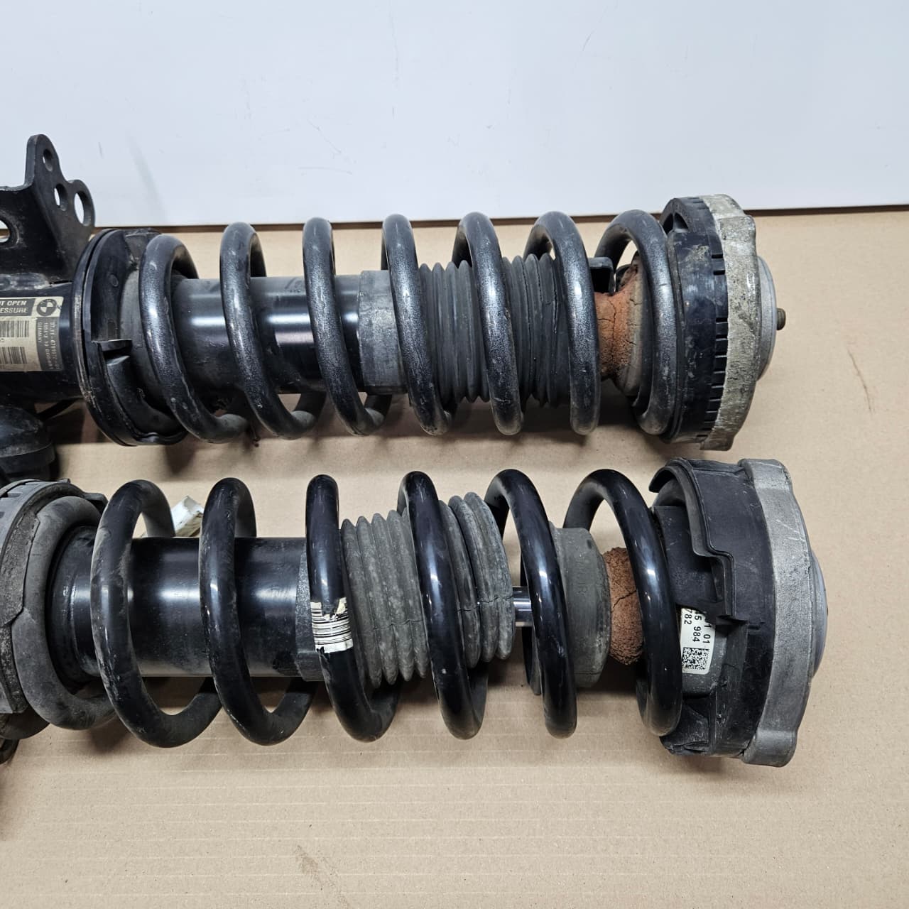 OEM BMW F01 F02 Front Right Left Shock Absorber 6791672 6850221