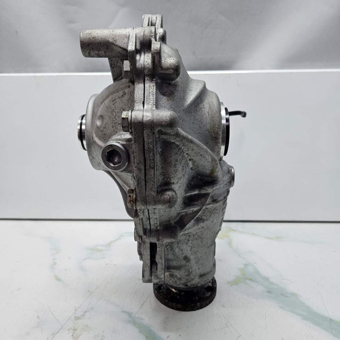 2023 BMW XM, X5, X7 Front Axle Differential 8848100 USED