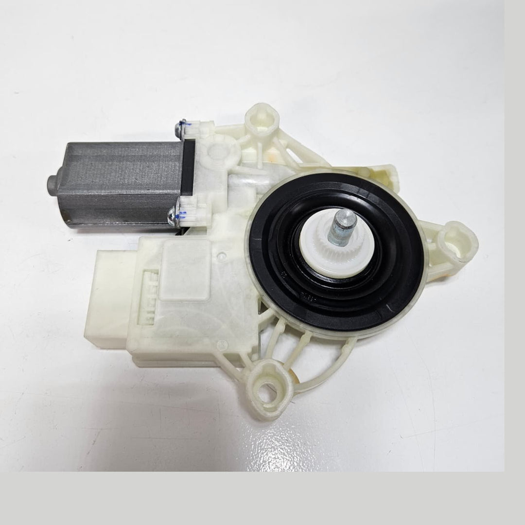 2019-2025 BMW X5 G05 X7 G07. Door Window Motor 9450070 Front Right