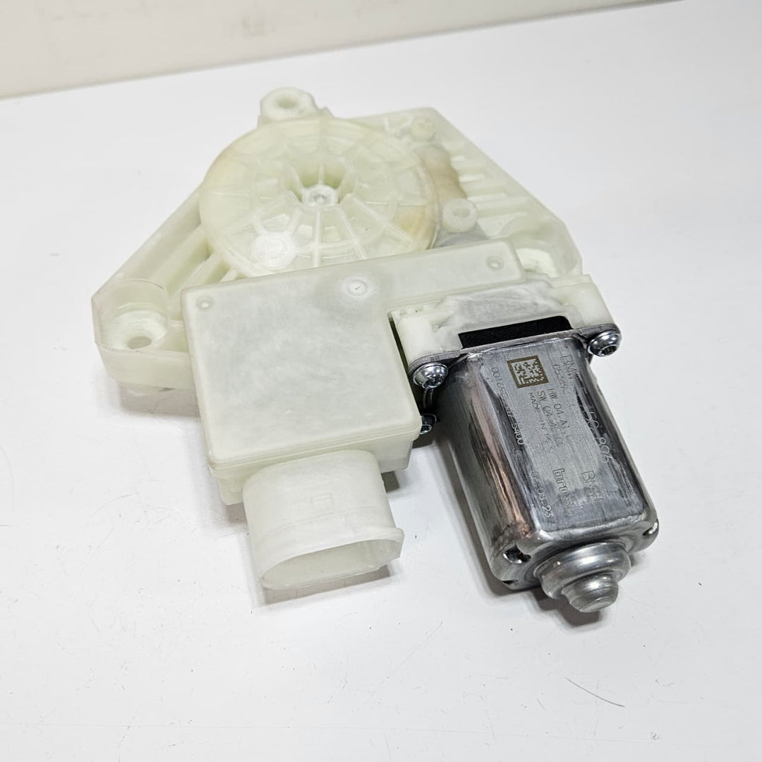 2018-2024 BMW X3 G01 Power Window Motor 5A5C896 Rear Right