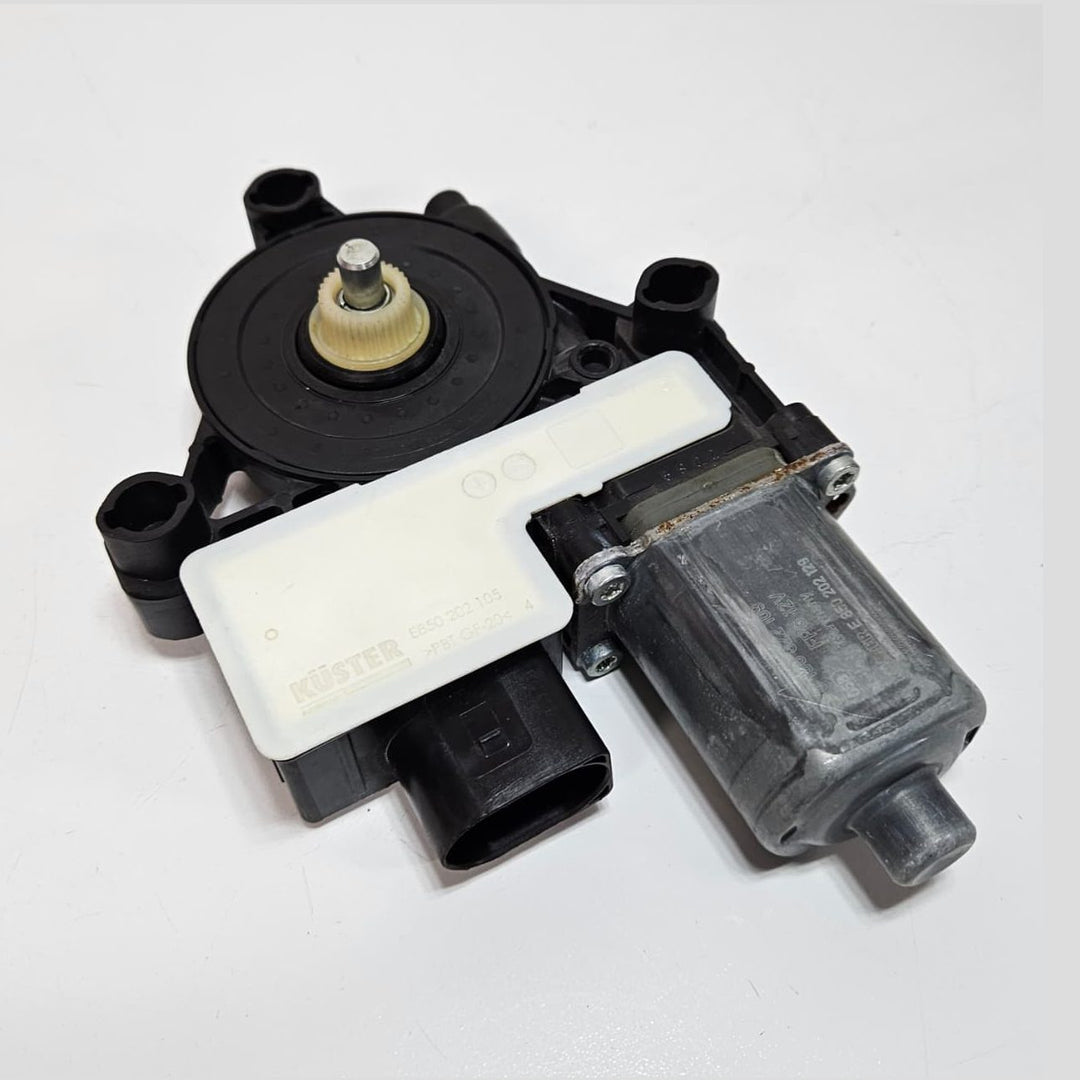 2019-2020 BMW M8, M850, Z4, Door Window Motor 9466690 Front Right