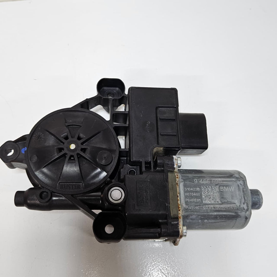 2019-2020 BMW M8, M850, Z4, Door Window Motor 9466690 Front Right