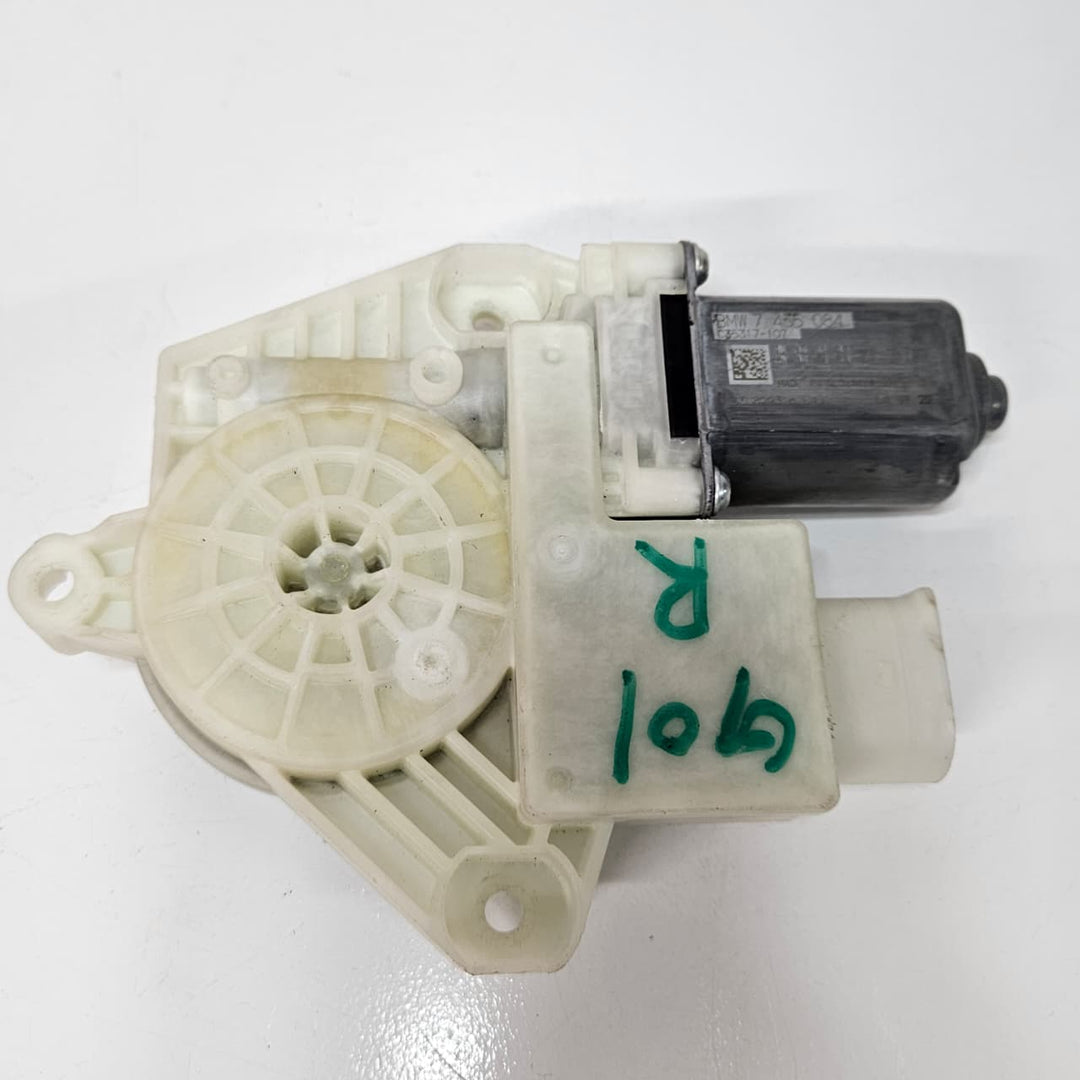 2017-20 BMW G11 X3 G31 G01 530i Rear Right Window Regulator Motor 7455084