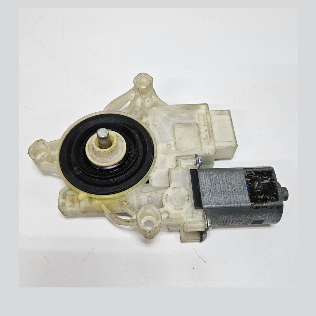 2020 BMW G20 G21 M340i Window Regulator Motor 8495866 Front Right