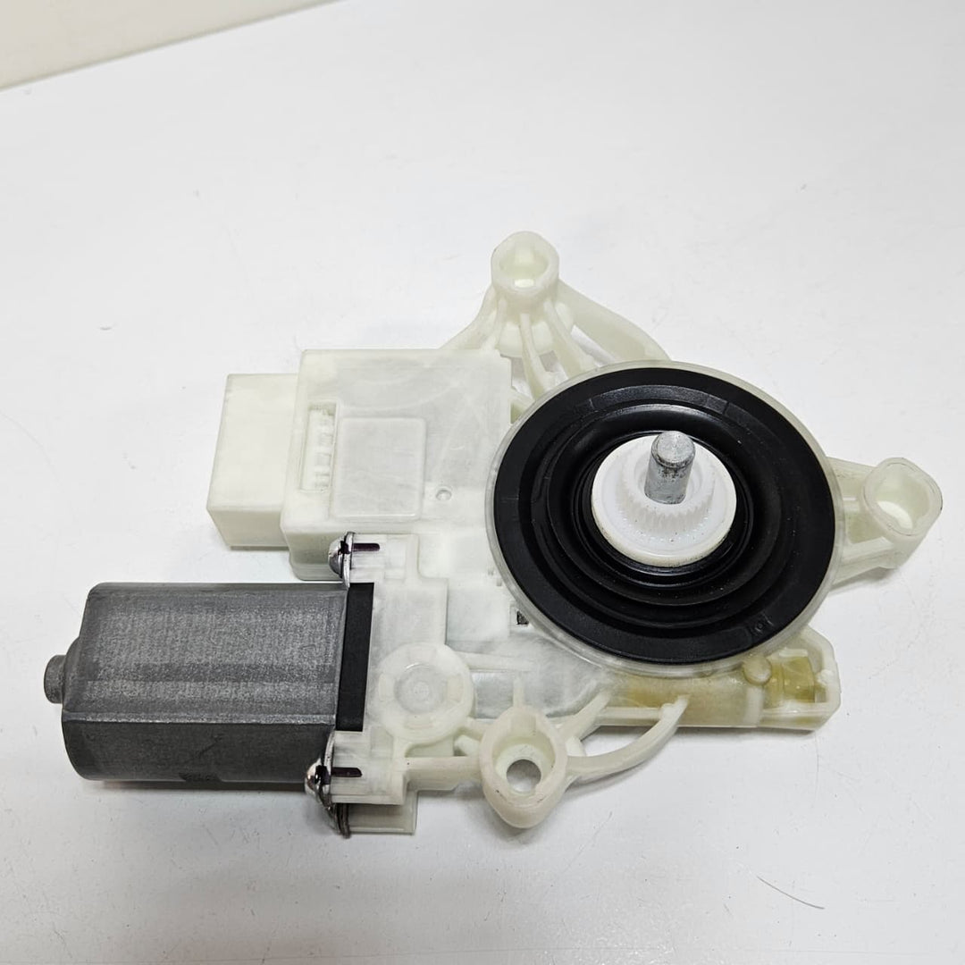 2019-2024 BMW X5 G05 Power Window Motor 9450072 Rear Right